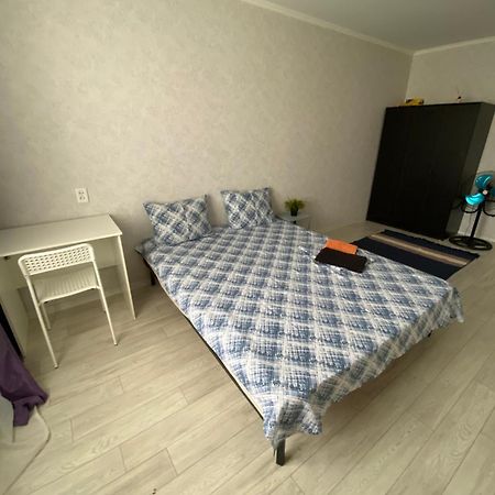 Уютные Апартаменты В Центре Города Aktöbe Kültér fotó
